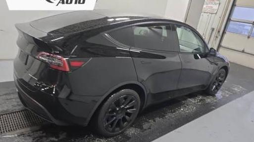 TESLA MODEL Y 2022 7SAYGDEE8NF331446 image